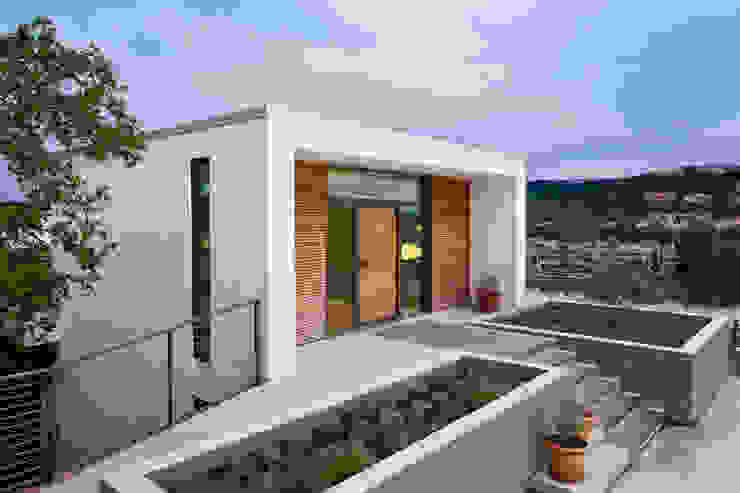 Cliff Dwelling Casas modernas por Specht Architects Moderno