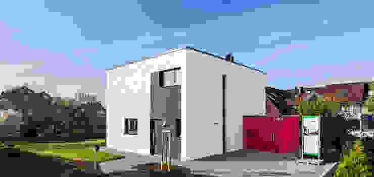 homify Moderne Häuser Weiß