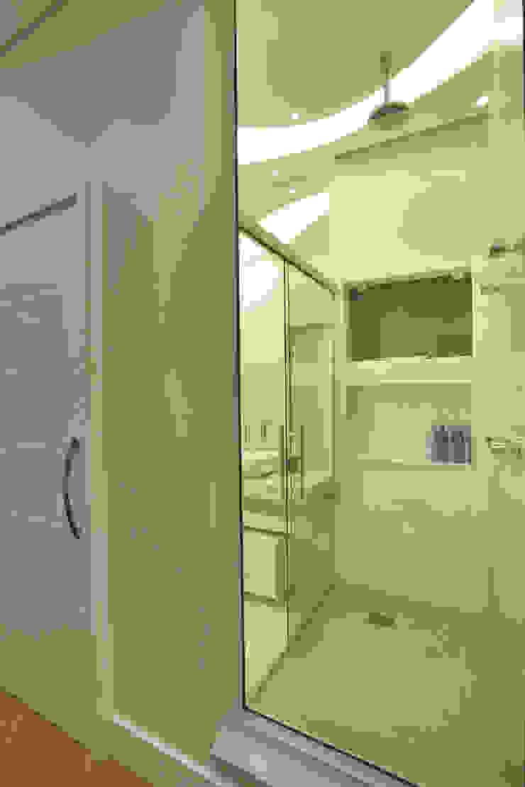 Arquiteto Aquiles Nícolas Kílaris Modern bathroom