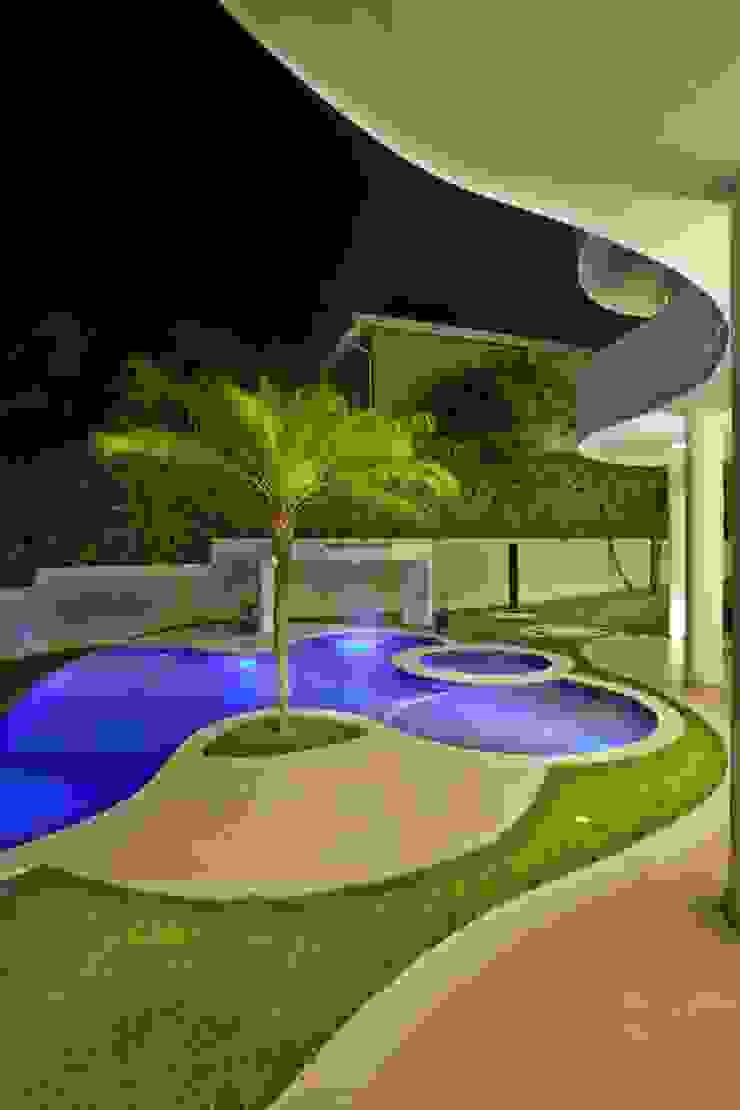 Arquiteto Aquiles Nícolas Kílaris Modern pool