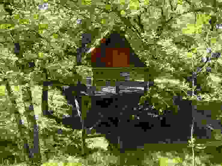 la cabane dans les arbres, Les maisons de chante oiseau Les maisons de chante oiseau Balcon, Veranda & Terrasse ruraux