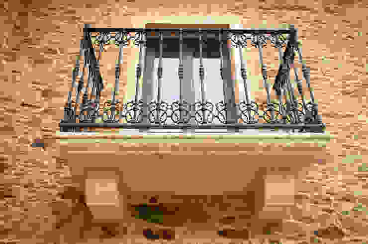 Balkon, Veranda & Terrasse im Landhausstil von Intra Arquitectos Landhaus