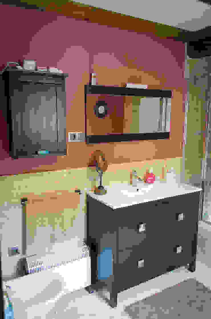 Badezimmer im Landhausstil von Intra Arquitectos Landhaus