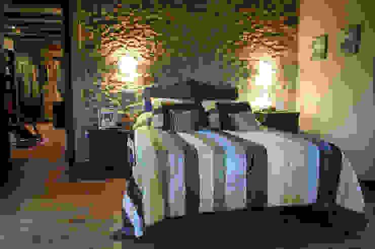 Schlafzimmer im Landhausstil von Intra Arquitectos Landhaus