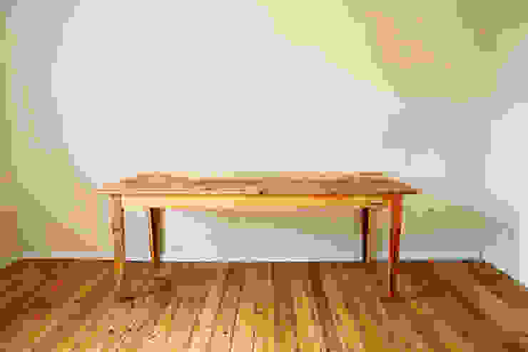Tisch aus alten Berliner Dielen, DIELEREI DIELEREI Ausgefallene Esszimmer Holz Braun Tische