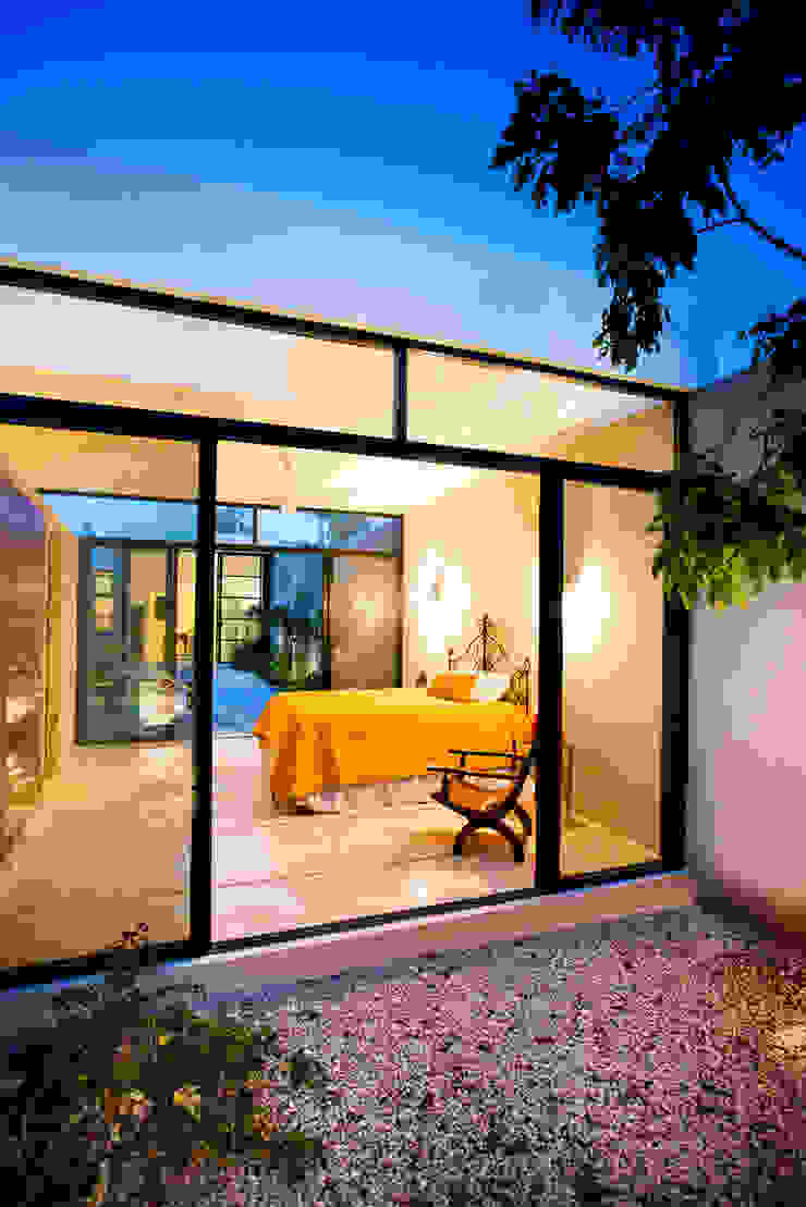 Taller Estilo Arquitectura Phòng ngủ phong cách hiện đại