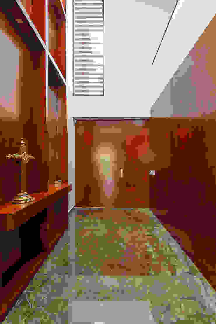 Enrique Cabrera Arquitecto Pasillos, vestíbulos y escaleras modernos