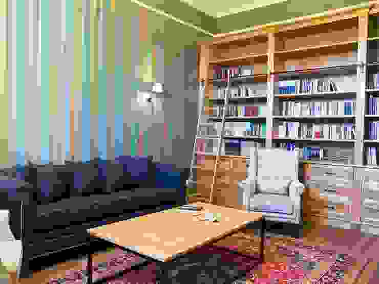 Classic style study/office by PROJEKT MB Classic