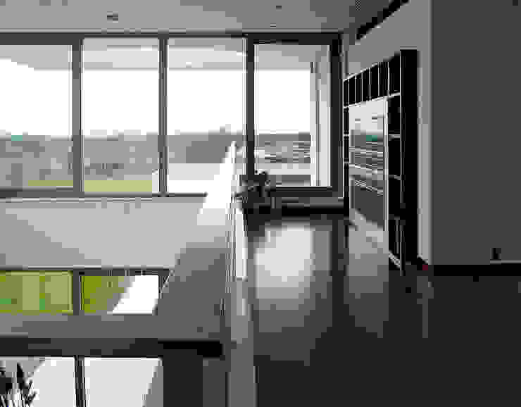 Weiße Villa mit Traumblick homify homify