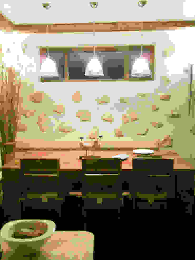 Rustic style dining room by DF Interior Rustic