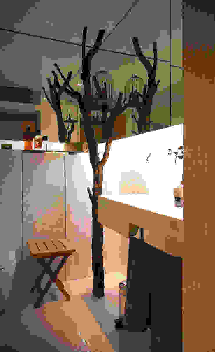 Closet House, Consexto Consexto سرویس بهداشتی
