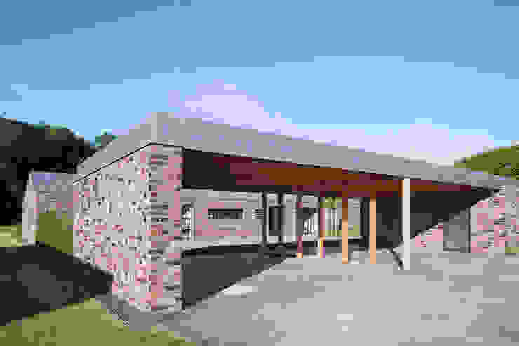 Wichmann Architekten Ingenieure GmbH Minimalist garage/shed