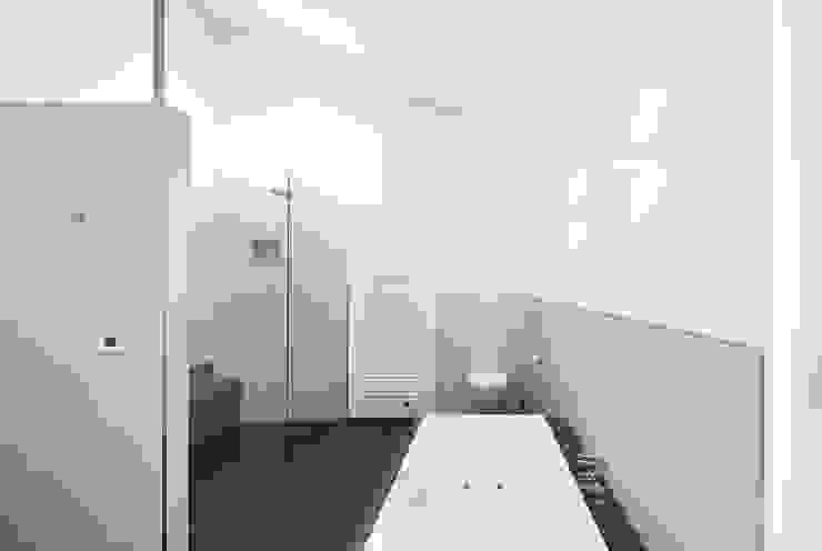 Wichmann Architekten Ingenieure GmbH Minimalist bathroom