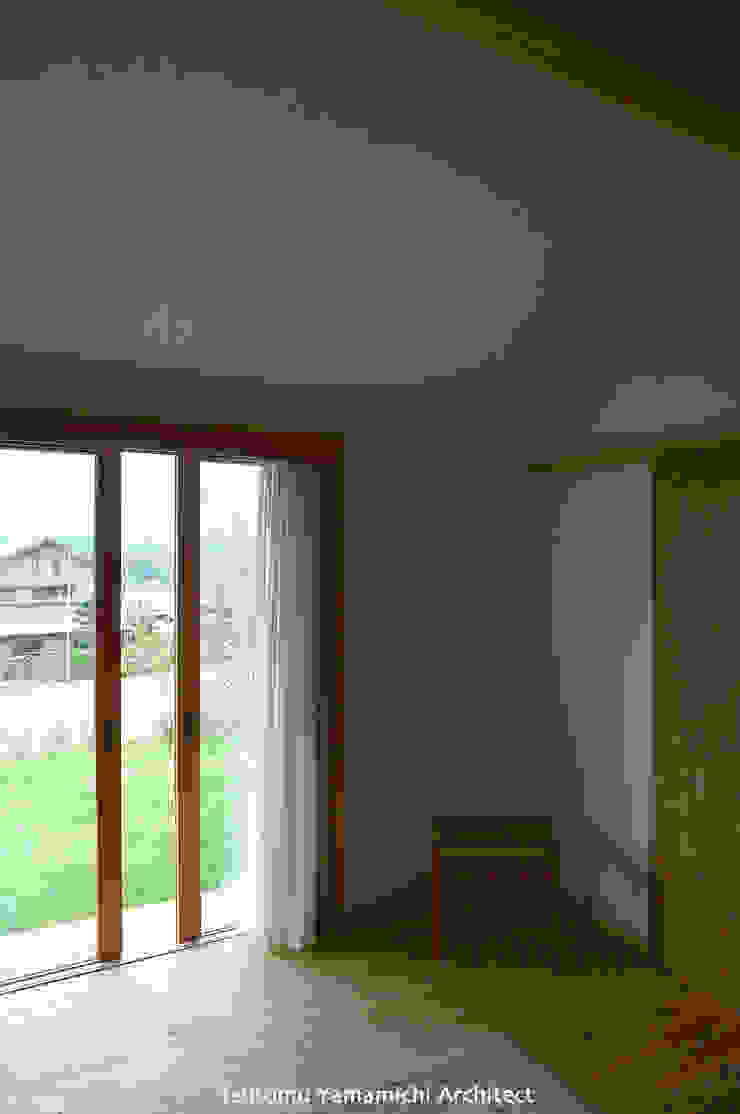 山道勉建築 Azjatycki salon Drewno Biały