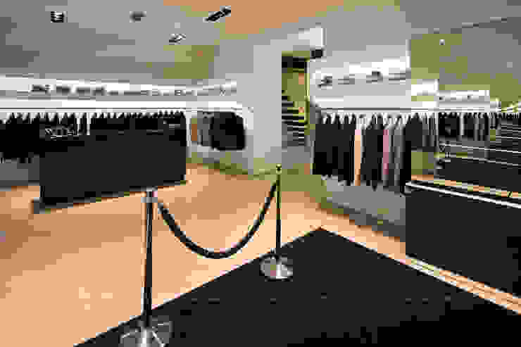 Commercial Design Mario Marino Negozi & Locali commerciali moderni