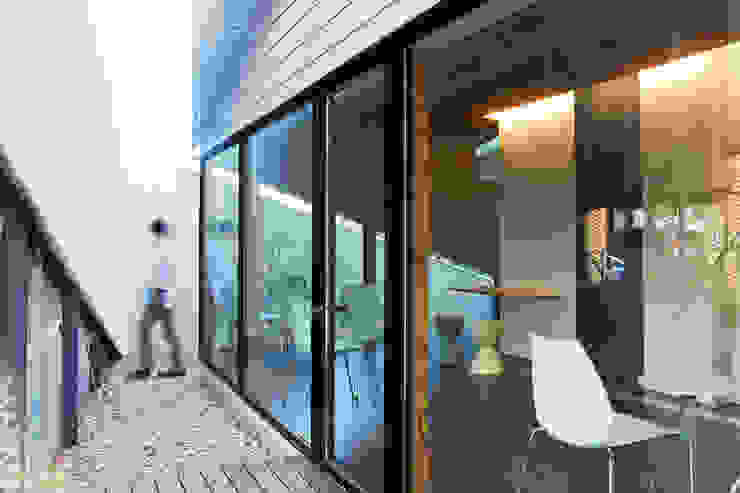 modern door atelier CHOCOLATE, Modern