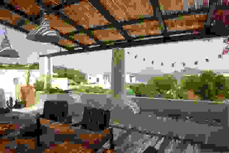 Studio di Architettura Manuela Zecca Varandas, alpendres e terraços mediterrâneo
