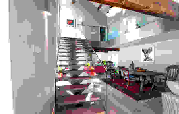 BIRCHENCLIFFE FARM E2 Architecture + Interiors Couloir, entrée, escaliers modernes
