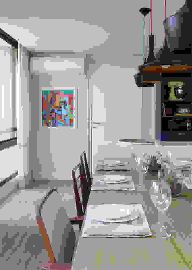 MANDRIL ARQUITETURA E INTERIORES Modern dining room