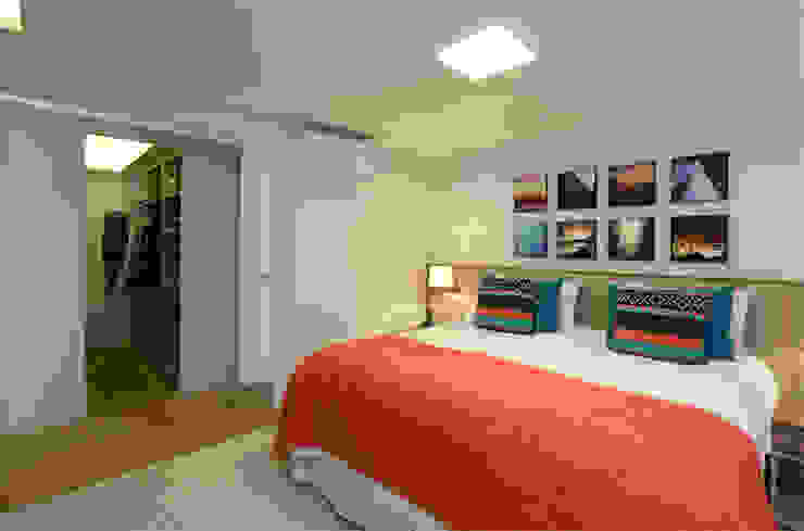 MANDRIL ARQUITETURA E INTERIORES Modern style bedroom