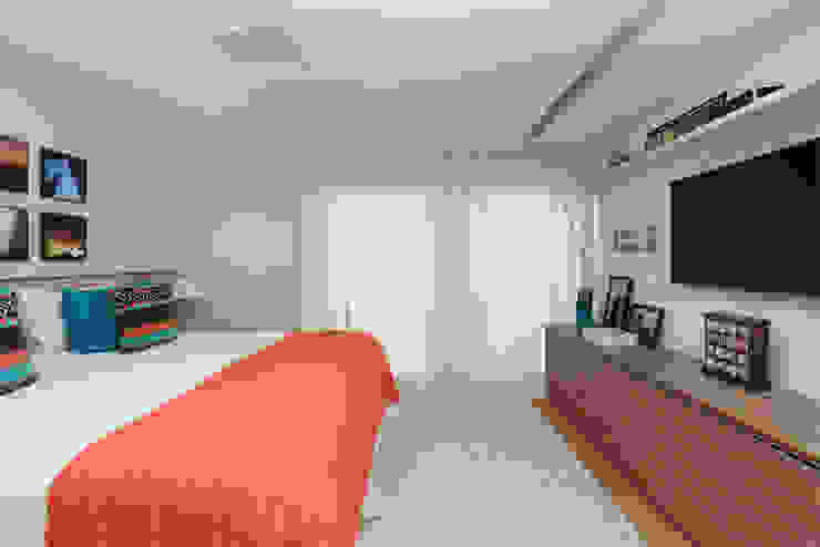 MANDRIL ARQUITETURA E INTERIORES Modern style bedroom