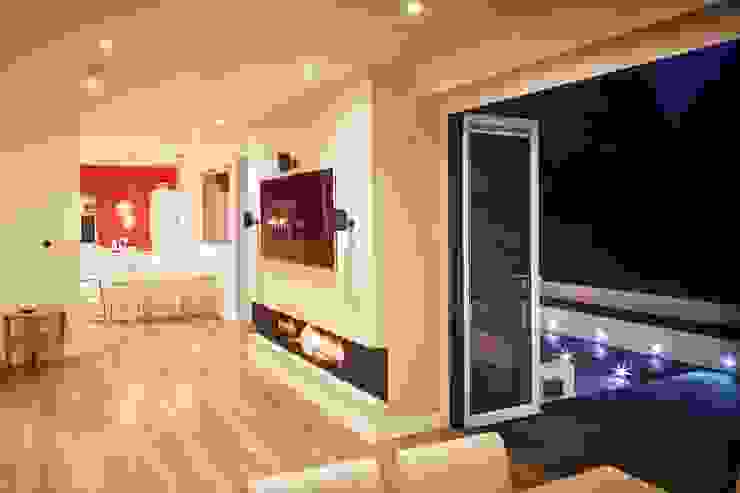 House in Chandlers Ford II Salas de estar modernas por LA Hally Architect Moderno