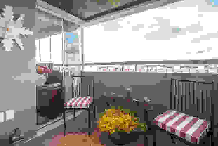 homify Rustikaler Balkon, Veranda & Terrasse