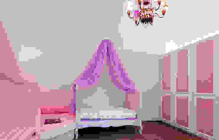Wohnung Belvedere, Wien, Tischlerei Krumboeck Tischlerei Krumboeck Nursery/kid’s room Wood Purple/Violet Wardrobes & closets