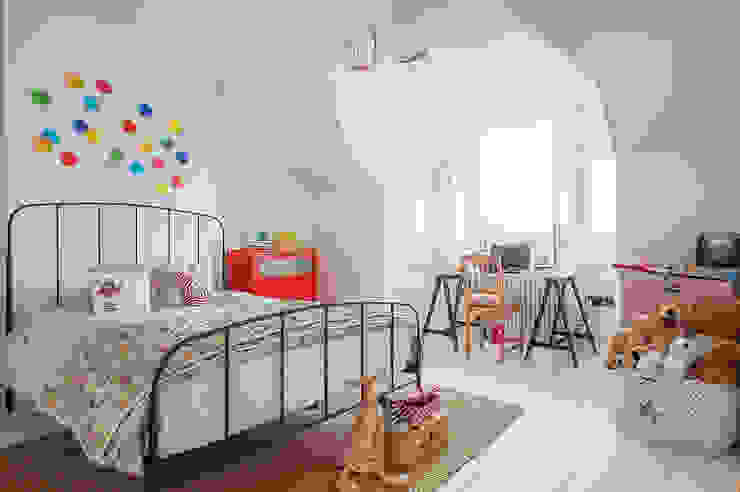 Full House Renovation with Crittall Extension, London, HollandGreen HollandGreen Kamar Bayi/Anak Gaya Eklektik