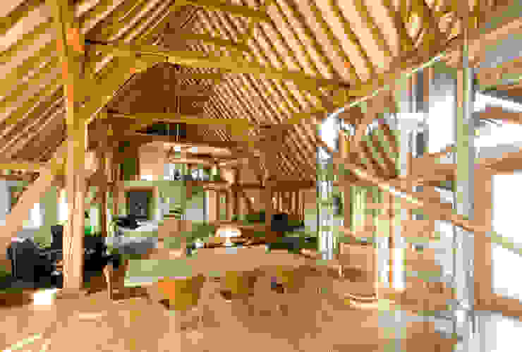 Denne Manor Barn , Lee Evans Partnership Lee Evans Partnership Столовая комната в стиле модерн