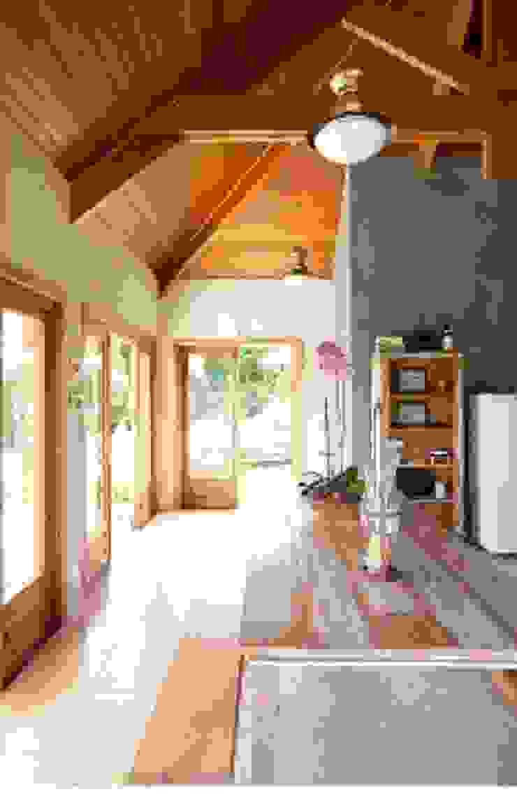 Liliana Zenaro Interiores Rustic style dining room