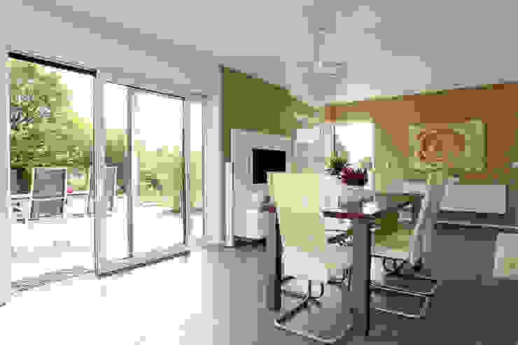 FingerHaus GmbH - Bauunternehmen in Frankenberg (Eder) Ruang Makan Modern