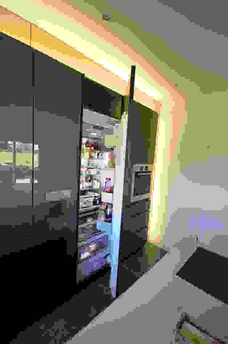 offener Kühlschrank von Gaggenau homify Moderne Küchen Elektronik