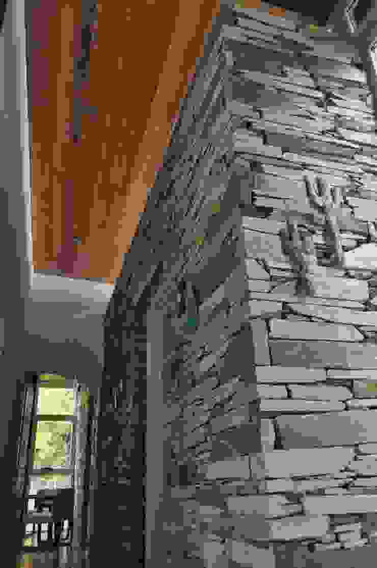 Baltera Arquitectura 클래식스타일 복도, 현관 & 계단