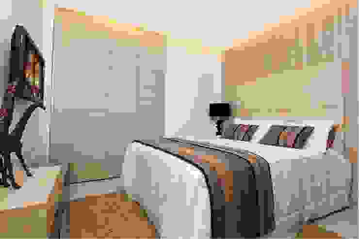 Em clima de veraneio: Quartos  por Carol Mendonça Arquitetura, Rústico   