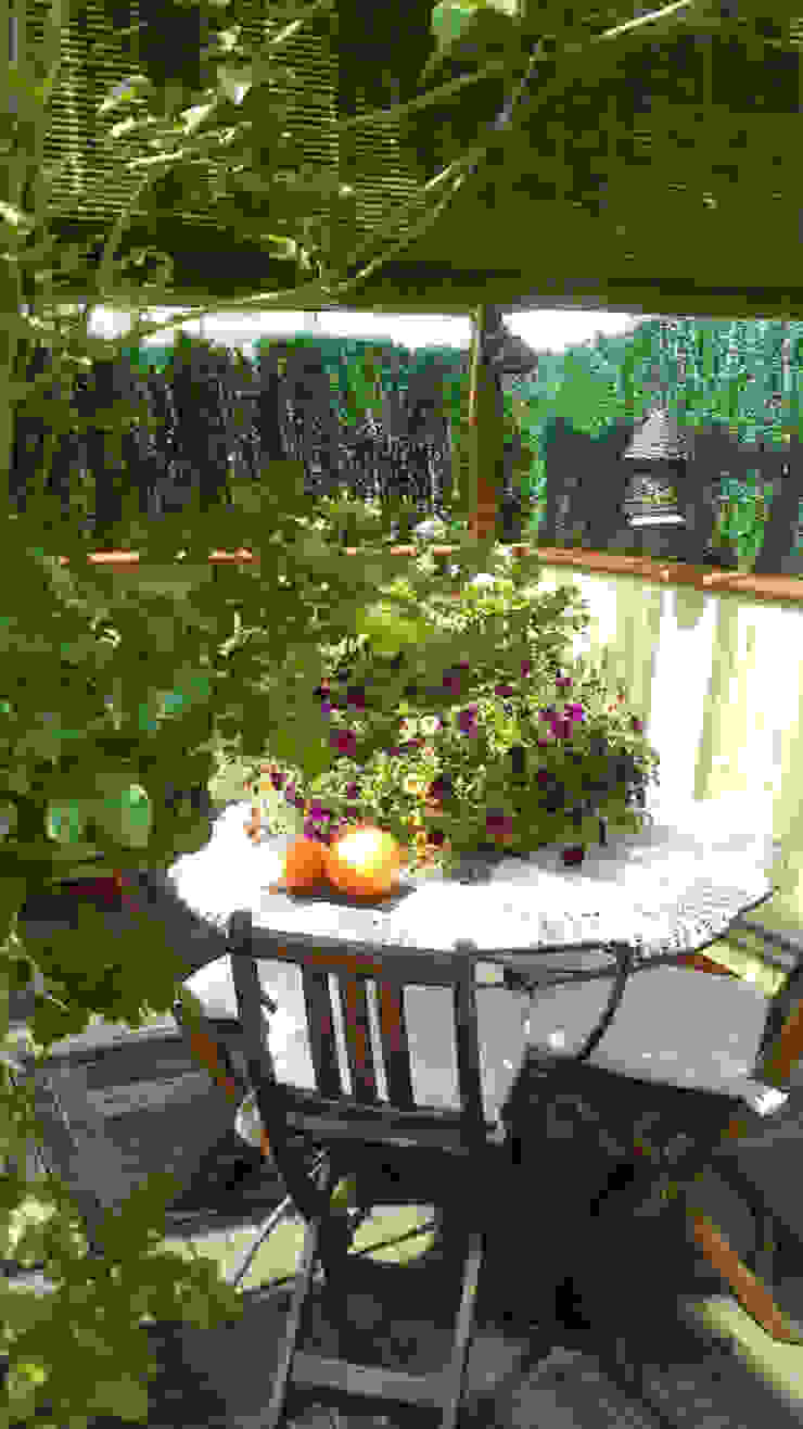 Varandas, marquises e terraços mediterrânicos por Vicente Galve Studio Mediterrânico