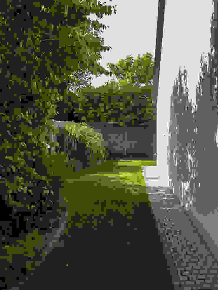 Asianstyle design garden -GardScape- private gardens by Christoph Harreiß Giardino in stile asiatico
