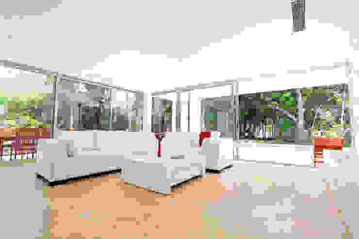 Enrique Cabrera Arquitecto Modern living room