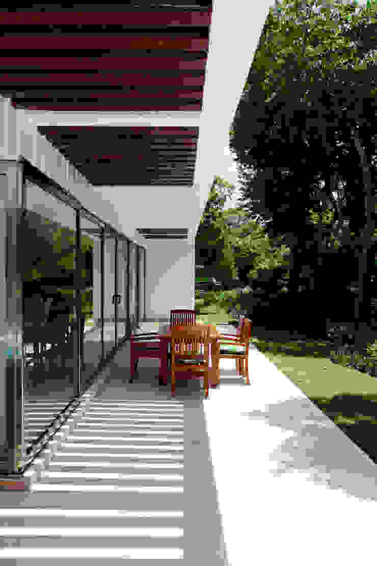 Enrique Cabrera Arquitecto Modern balcony, veranda & terrace