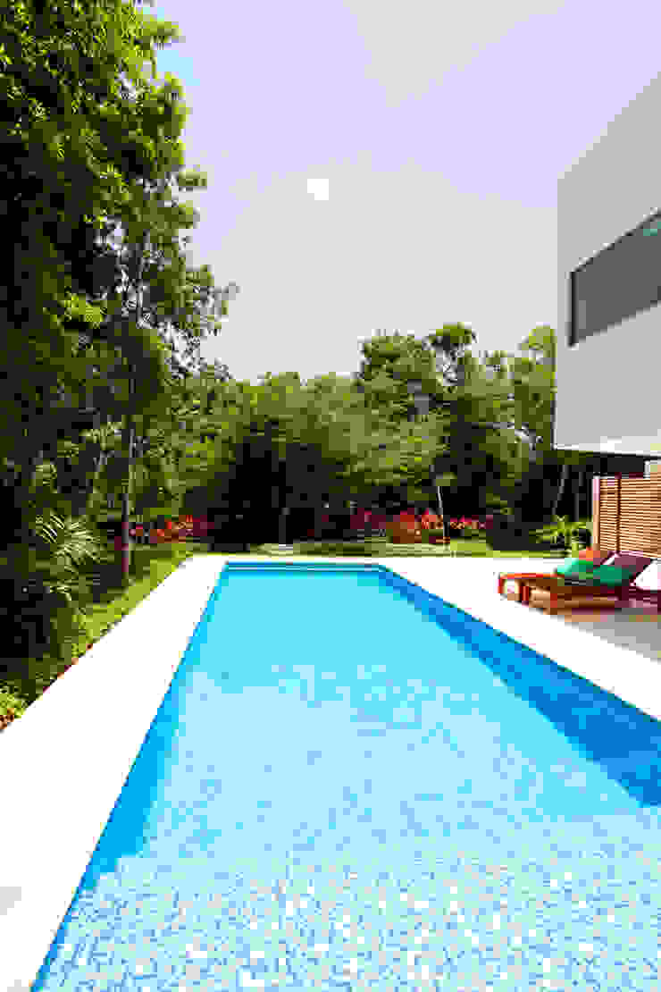 Enrique Cabrera Arquitecto Modern garden