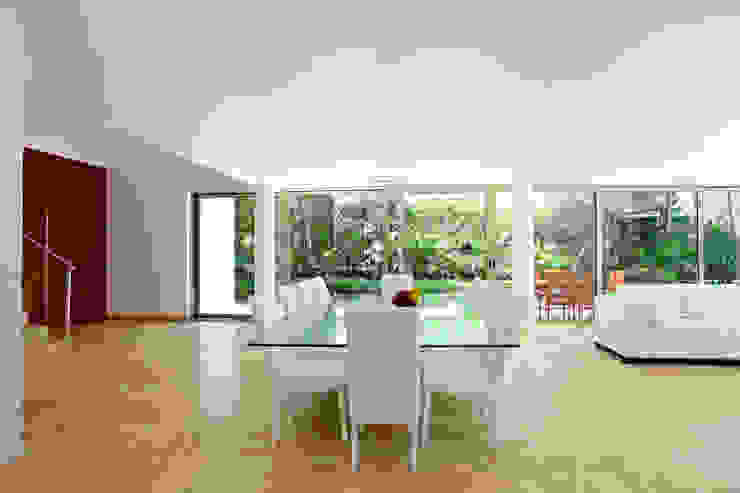 Enrique Cabrera Arquitecto Modern dining room