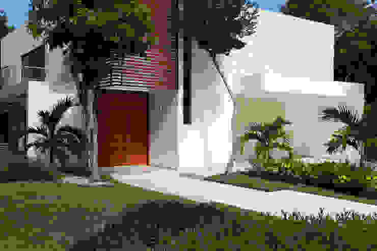 Enrique Cabrera Arquitecto Modern houses