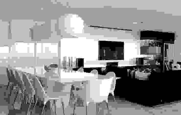 ROMERO DUARTE & ARQUITETOS Nowoczesna jadalnia