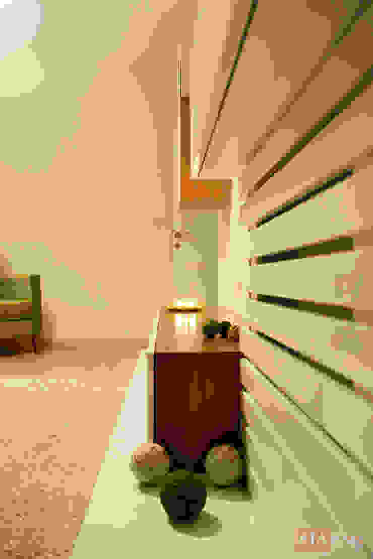 modern  by ROAS Mimarlık, Modern   