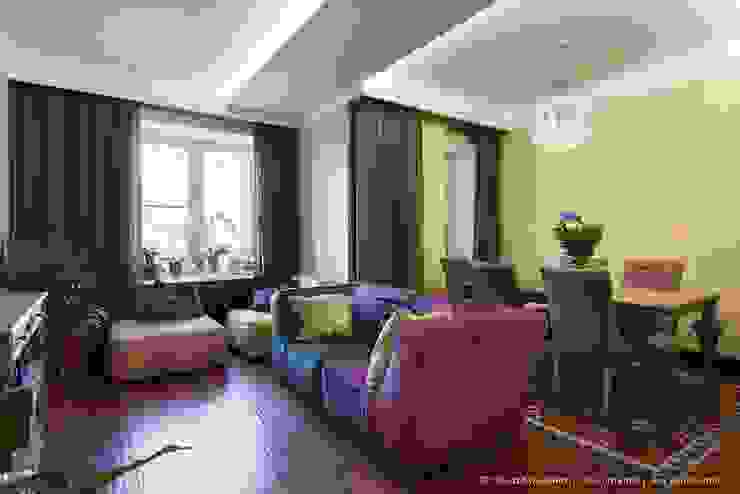 Квартира на Петроградке в колониальном стиле, Ольга Кулекина - New Interior Ольга Кулекина - New Interior Koloniale Wohnzimmer Mehrfarbig