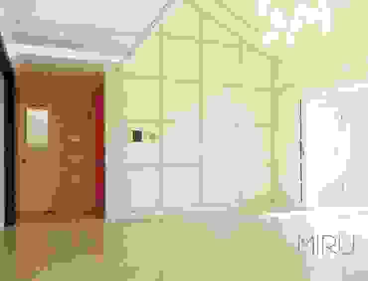 미루디자인 Гостиная в стиле модерн