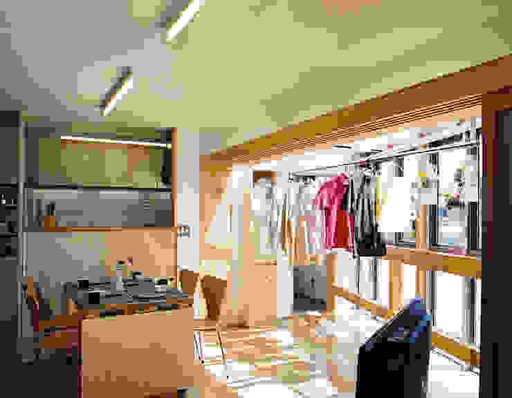 らあめん店の家, 遠藤浩建築設計事務所 H,ENDOH ARCHTECT & ASSOCIATES 遠藤浩建築設計事務所 H,ENDOH ARCHTECT & ASSOCIATES Moderne Esszimmer