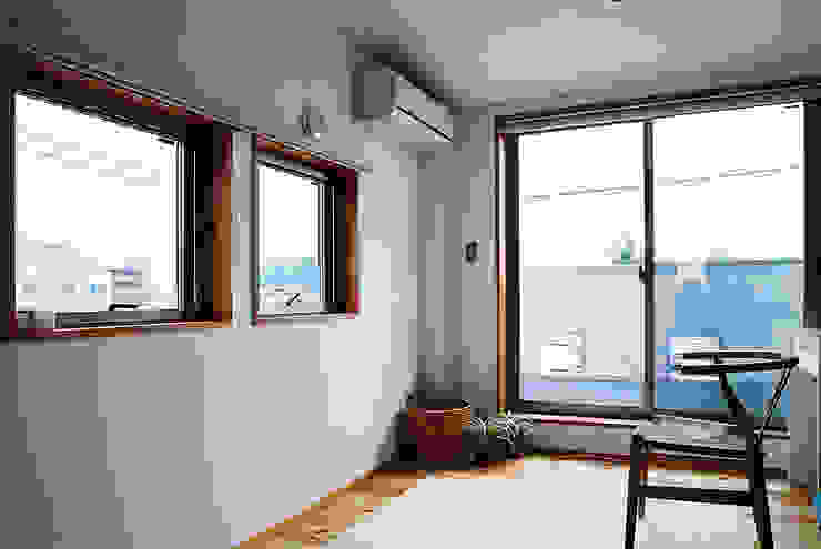 遠藤浩建築設計事務所 H,ENDOH ARCHTECT & ASSOCIATES Nowoczesny pokój dziecięcy