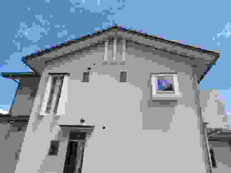 塗壁と薪ストーブのある家 ｍｏ邸 Homify