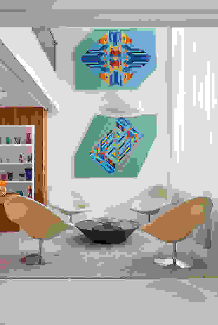 Casa Luxo Carolina Mendonça Projetos de Arquitetura e Interiores LTDA Salas de estar modernas